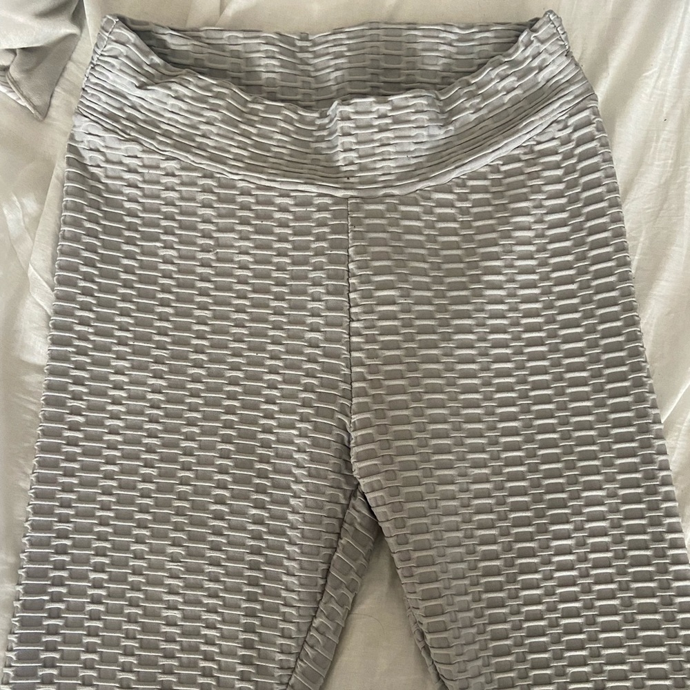 Tiktok Butt-Lifting Leggings.